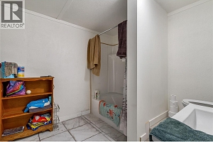 3600 37 Avenue - Photo 32