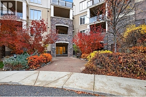 1875 Country Club Drive Unit# 1402 - Photo 22