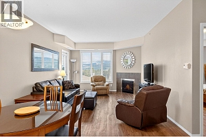 1875 Country Club Drive Unit# 1402 - Photo 6