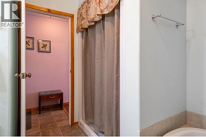 660 Capri Road - Photo 49