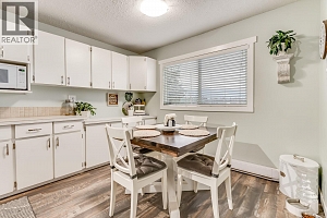 305A Kildonan Avenue - Photo 8