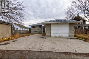 4214 34 Street - Photo 6