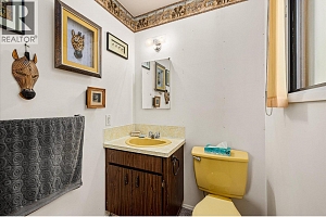 2425 Collingwood Road - Photo 18