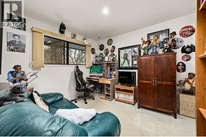 2425 Collingwood Road - Photo 19