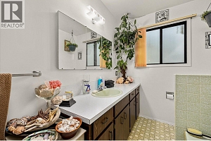 2425 Collingwood Road - Photo 20