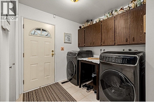 2425 Collingwood Road - Photo 22