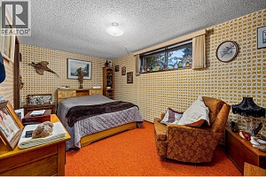 2425 Collingwood Road - Photo 32