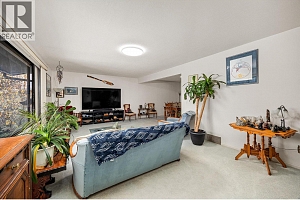 2425 Collingwood Road - Photo 4