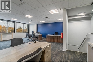 1990 Landsdowne Place Unit# 2 - Photo 14