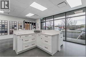 1990 Landsdowne Place Unit# 2 - Photo 3