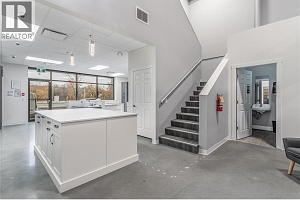 1990 Landsdowne Place Unit# 2 - Photo 5