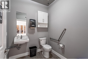 1990 Landsdowne Place Unit# 2 - Photo 8