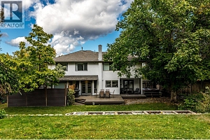 1189 Hudson Road - Photo 2