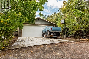 1189 Hudson Road - Photo 3