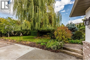 1189 Hudson Road - Photo 6