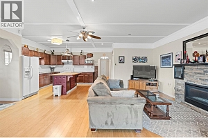 2727 Lakeshore Drive Unit# 18 - Photo 12