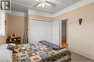 2727 Lakeshore Drive Unit# 18 - Photo 15