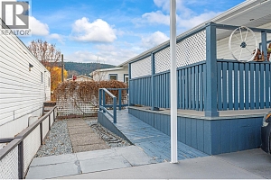 2727 Lakeshore Drive Unit# 18 - Photo 30