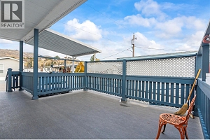 2727 Lakeshore Drive Unit# 18 - Photo 33