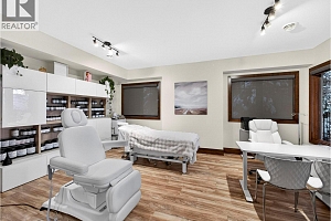 132 Sky Court - Photo 49