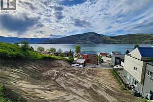 8164 Okanagan Landing Road - Photo 8