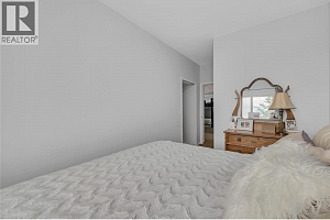 5882 Snow Pines Crescent Unit# A - Photo 18