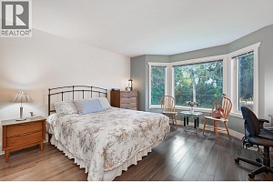 609 Truswell Road Unit# 105 - Photo 27