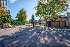 609 Truswell Road Unit# 105 - Photo 63