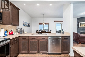 1040 Mt Revelstoke Place Unit# 21 Lot# 18 - Photo 3