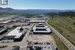 2130 Matrix Crescent - Photo 3