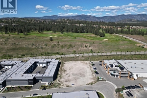 2130 Matrix Crescent - Photo 4