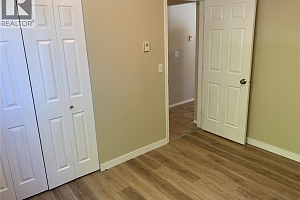 1425 Highland Drive S - Photo 16