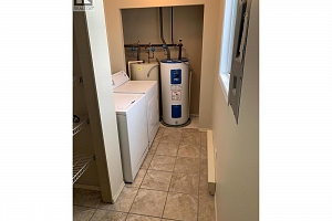 1425 Highland Drive S - Photo 36