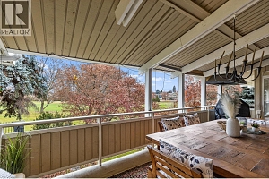 930 Fairway Crescent - Photo 29