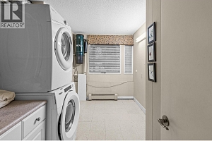 930 Fairway Crescent - Photo 38