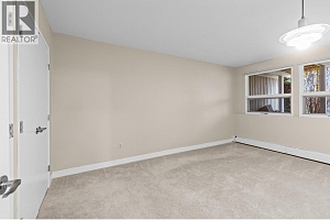 930 Fairway Crescent - Photo 40