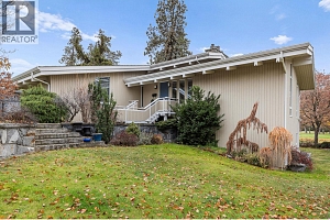 930 Fairway Crescent - Photo 47