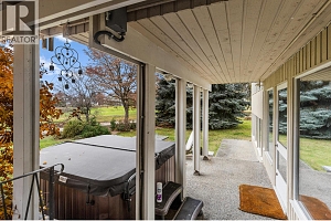 930 Fairway Crescent - Photo 49