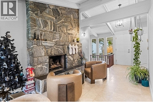 930 Fairway Crescent - Photo 5