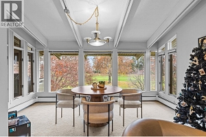 930 Fairway Crescent - Photo 9