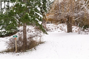 781 Gardom Lake Road - Photo 79