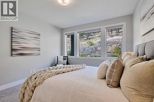 2594 Crown Crest Drive - Photo 27