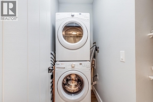 2594 Crown Crest Drive - Photo 64