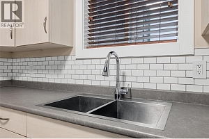 976 Lawson Avenue - Photo 31