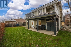 976 Lawson Avenue - Photo 40