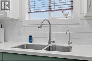 976 Lawson Avenue - Photo 8