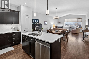 1040 Mt Revelstoke Place Unit# 32 - Photo 4