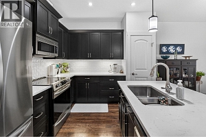 1040 Mt Revelstoke Place Unit# 32 - Photo 6