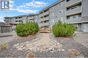 715 Leathead Road Unit# 142 - Photo 2