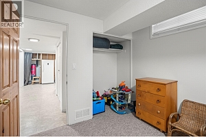 2102 41 Avenue - Photo 27